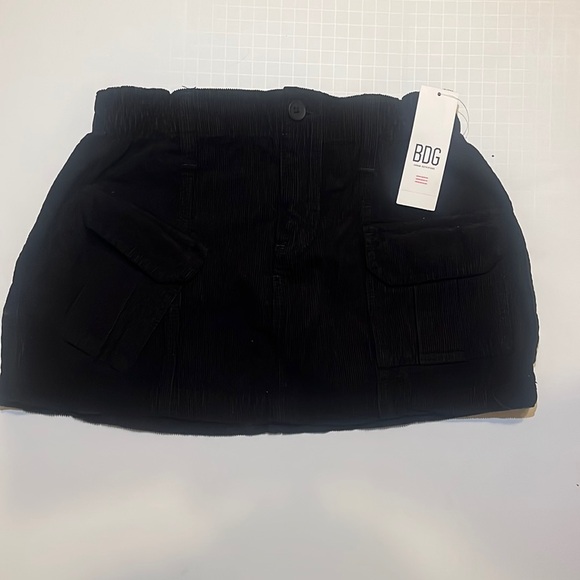 Urban outfitters black corduroy cargo skirt - Picture 1 of 4